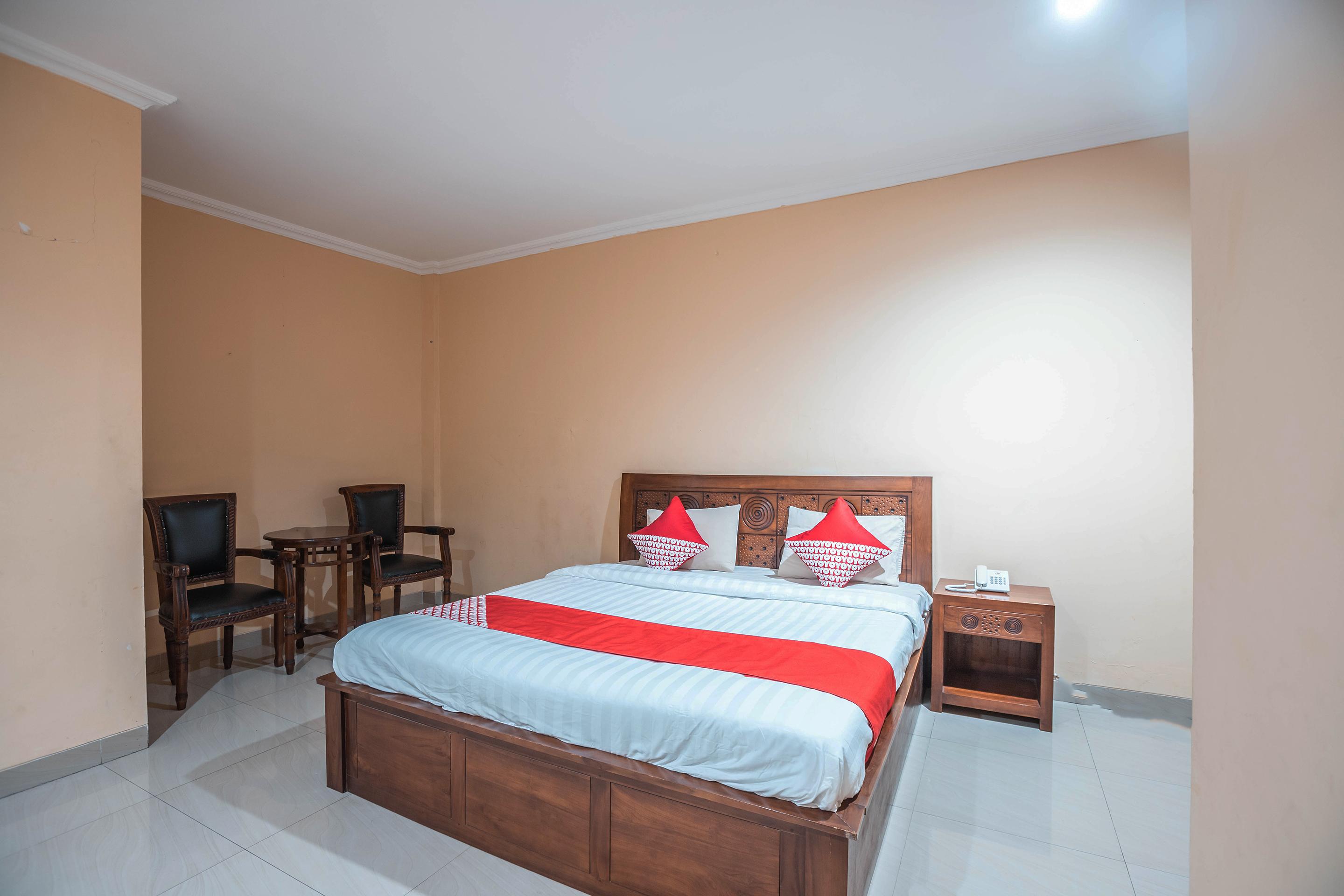 Super Oyo 686 Bunga Karang Hotel Bekasi Kültér fotó