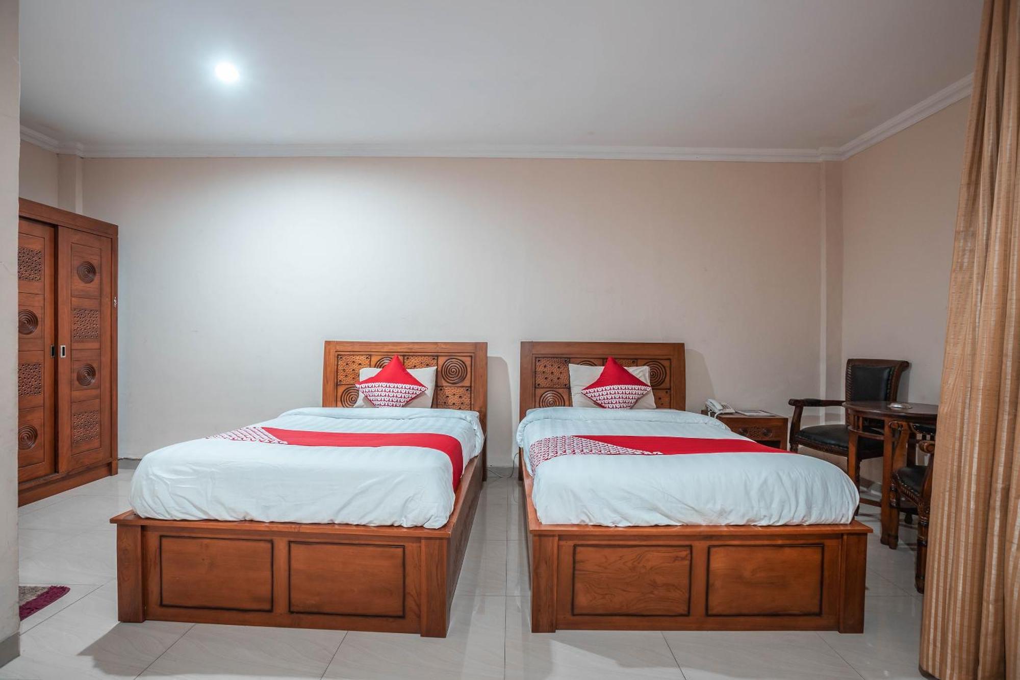 Super Oyo 686 Bunga Karang Hotel Bekasi Kültér fotó